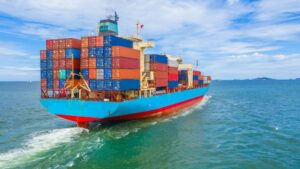 kapal kontainer biasa digunakan oleh jasa kirim mobil
